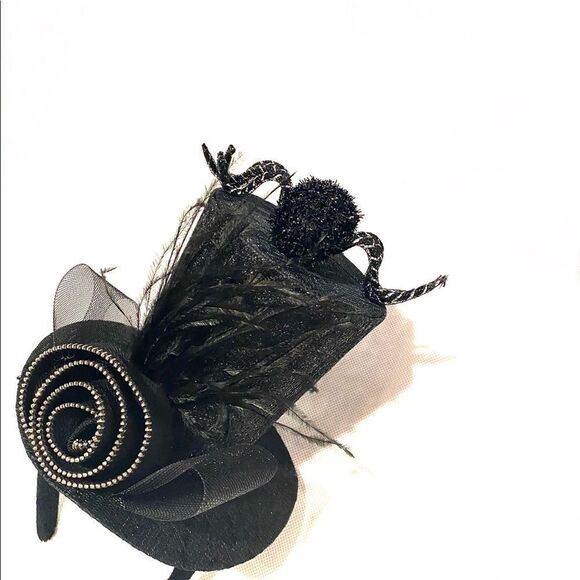 Miss Spider top hat headband main image 8